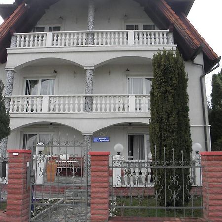 Kristaly Apartman Heviz Exterior photo