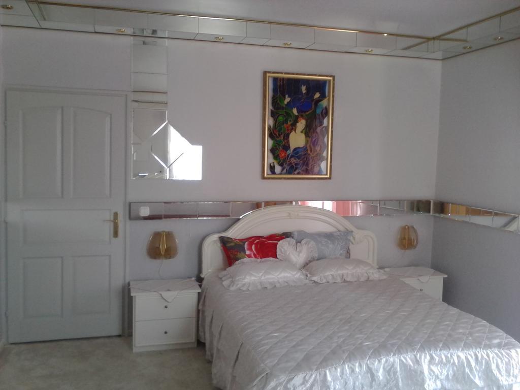 Kristaly Apartman Heviz Exterior photo