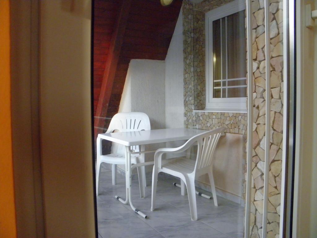 Kristaly Apartman Heviz Exterior photo