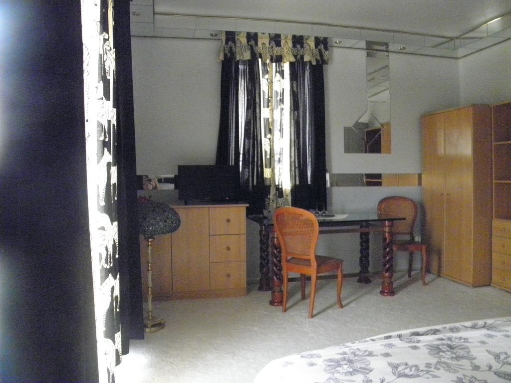 Kristaly Apartman Heviz Exterior photo
