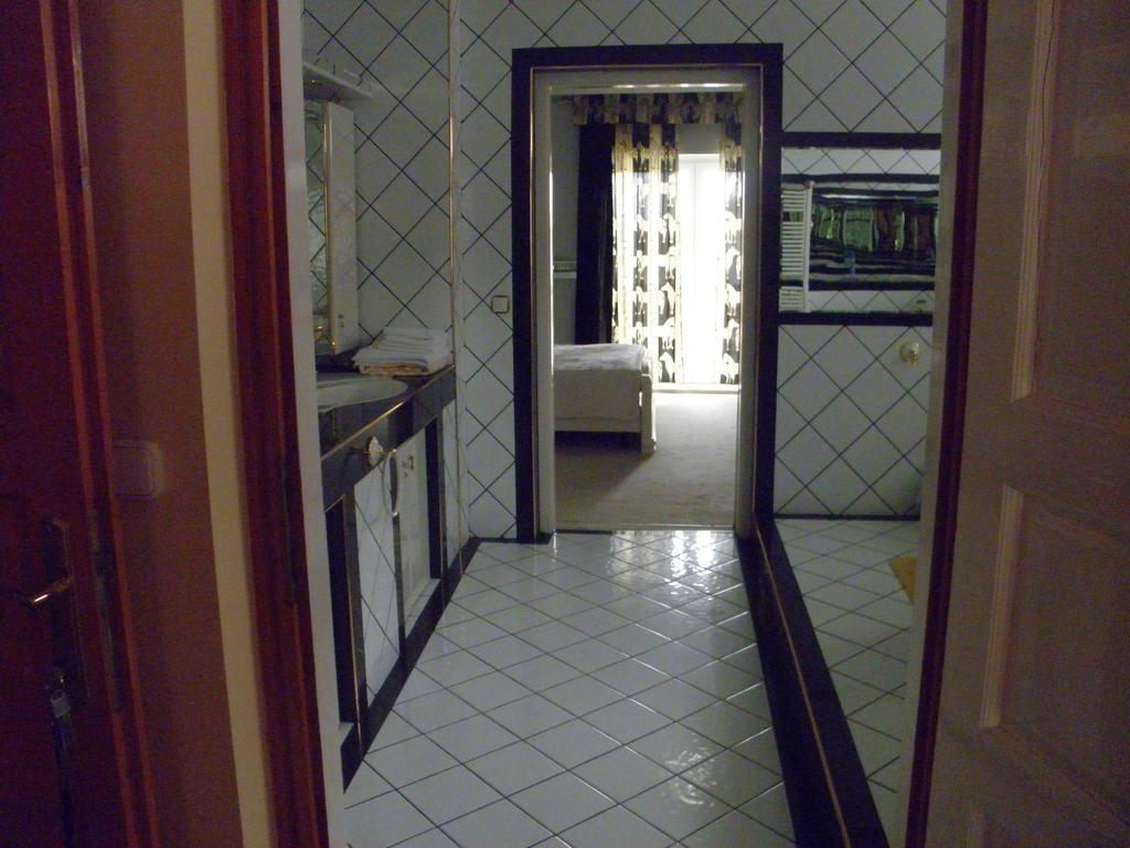 Kristaly Apartman Heviz Exterior photo